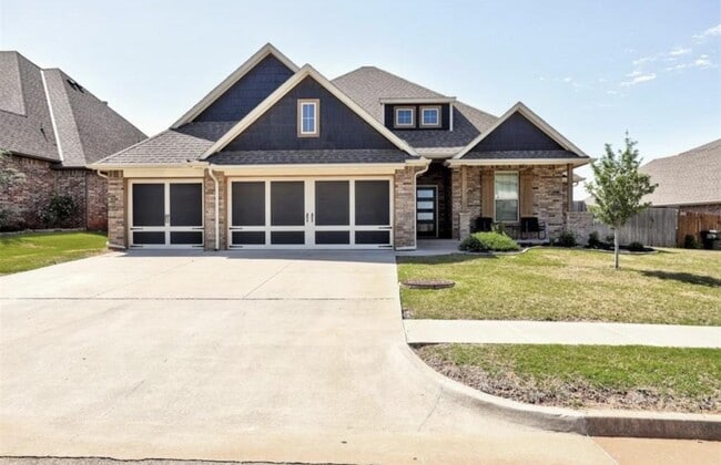 Building Photo - 3024 Drake Crest Dr