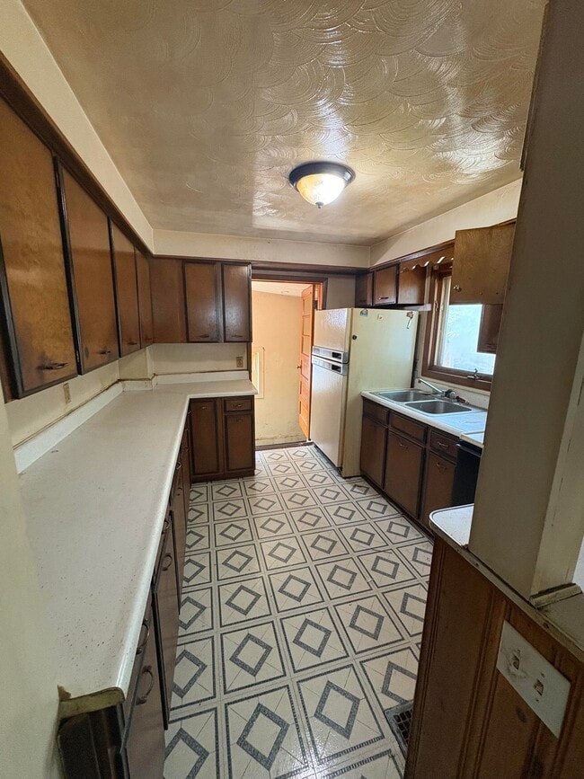 Photo - 1421 Sedgwick St