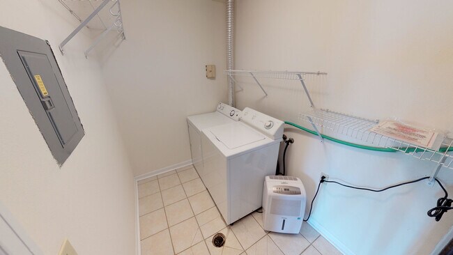 Photo - Muirfield Apartments