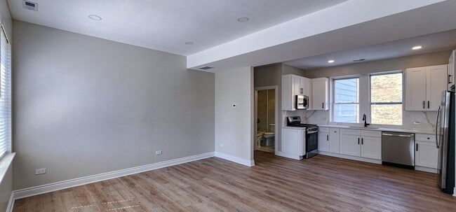 Photo - 2552 S Central Park Ave