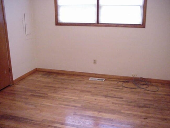 Photo - 3Bd/1Ba Single Story House - Available to View!