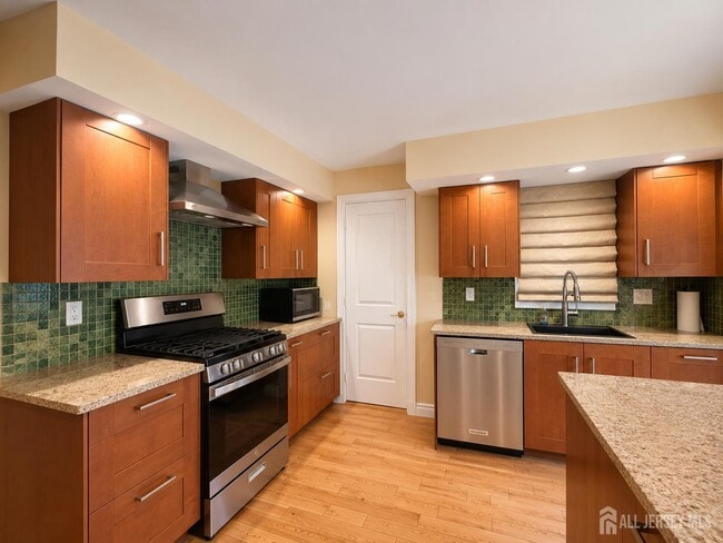 Photo - 41 Harrison St