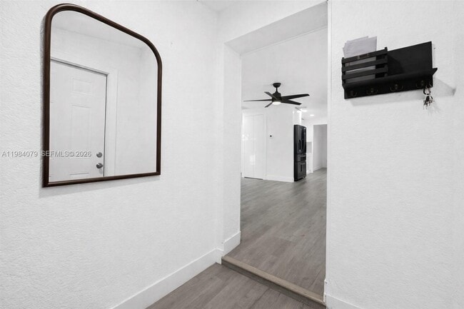 Photo - 5721 SW 38th Ct