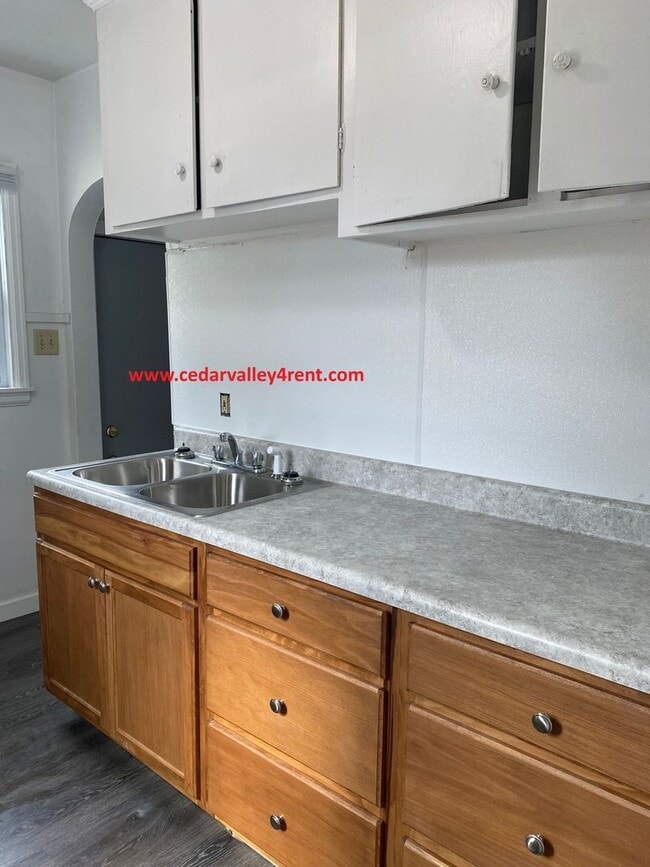 Photo - 727 Randolph St