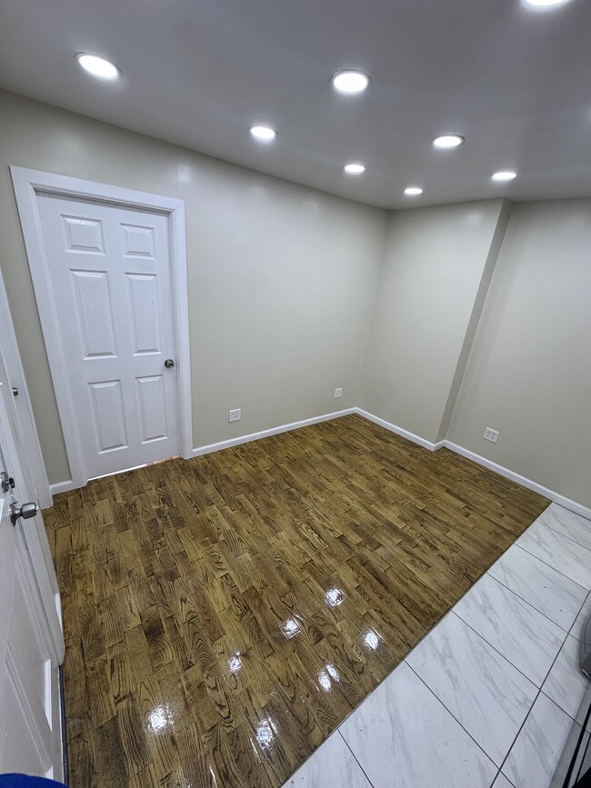 Photo - 1885 Eastern Pky Unidad 3A