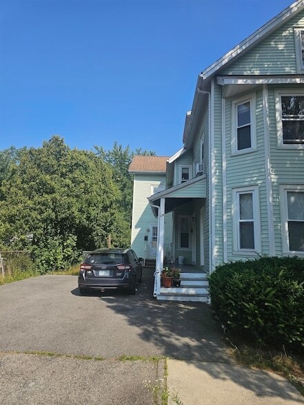 Building Photo - 19 E Concord St Unit B Rental