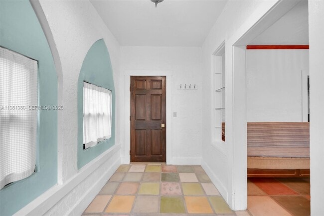 Photo - 528 NW 47th St Unit 2