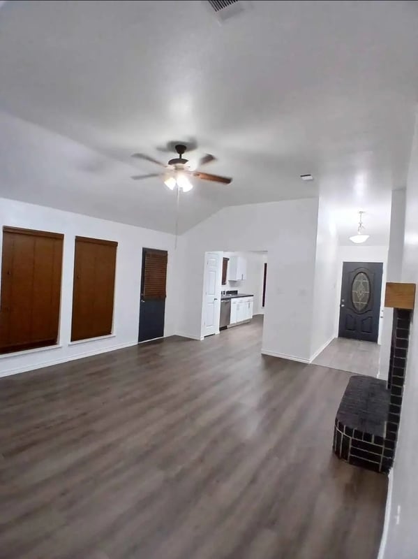 Photo - 5326 Raven Row