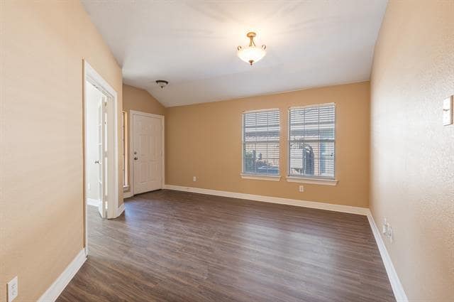 Photo - 1617 Nighthawk Dr