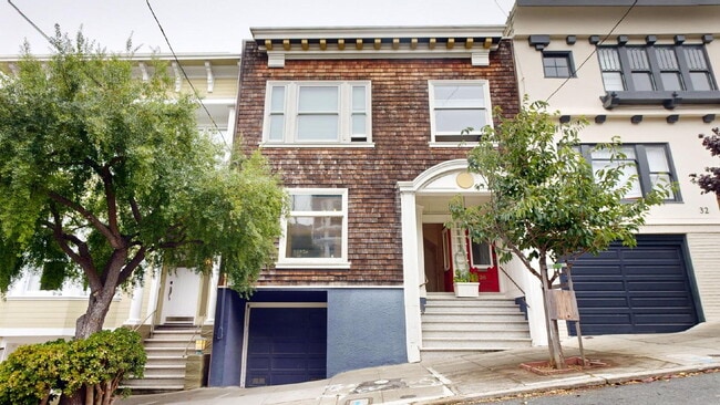 Building Photo - Charming 2BR/1BA in Cole Valley – Garage Parking, In-Unit Laundry & Private Backyard