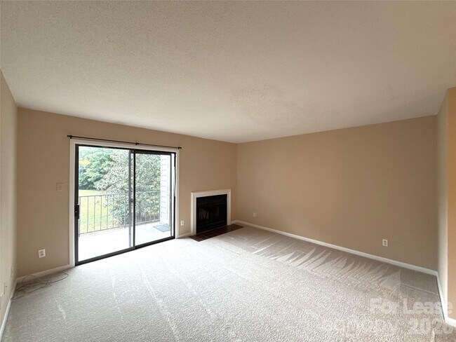 Photo - 2800 Heathstead Place Unidad K