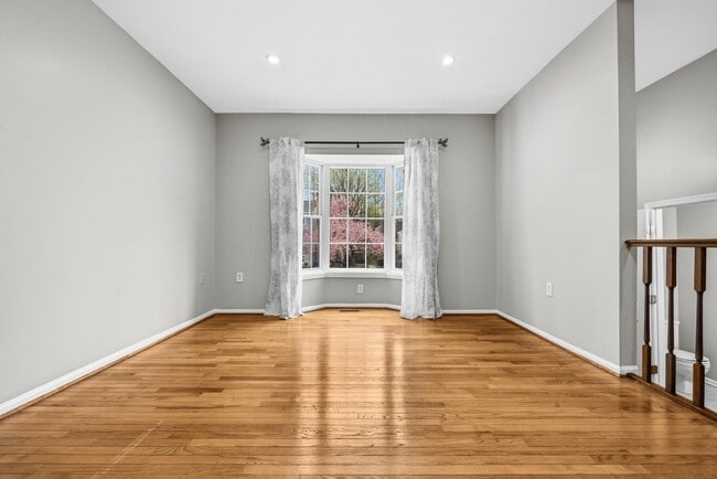 Photo - 10058 Chestnut Wood Ln