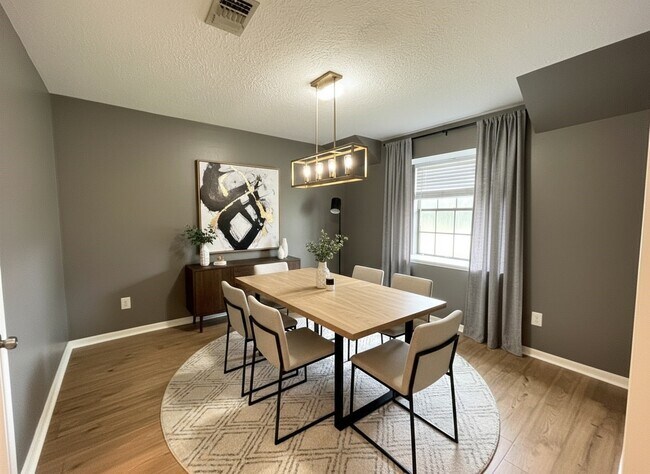 Photo - 22907 Provincial Blvd