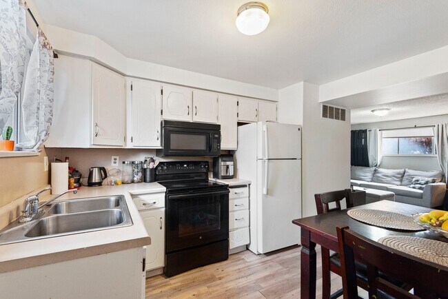 137 E 1100 S Unit 137 East 1100 South