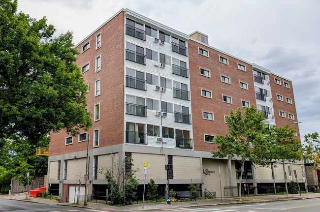 Photo - 1643 Cambridge St Unidad 66