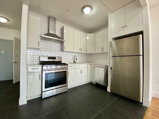 Photo - 2 bedroom in ELMHURST NY 11373 Unit 516