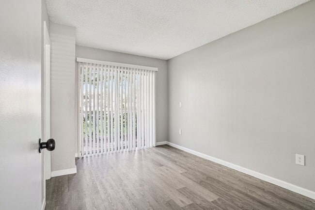 Waterview Crossing Apartments