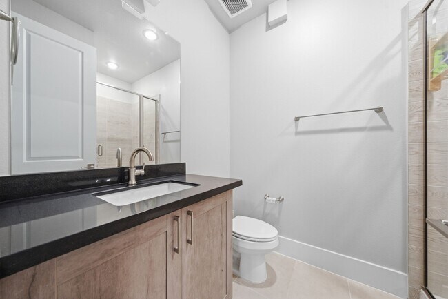 Photo - 2401 Crawford St Unit C1C