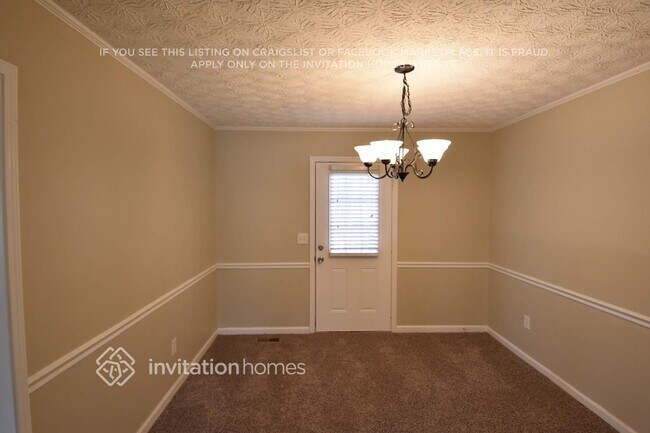 Photo - 2679 Forest Way NE