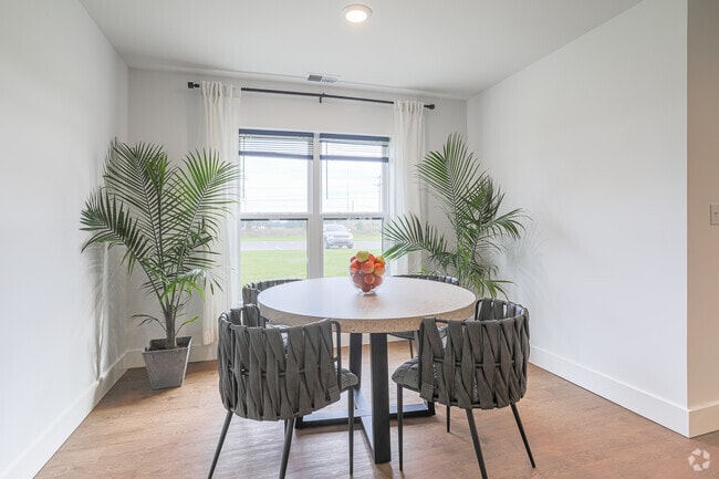 1 BR, 1 BA - Dining Room