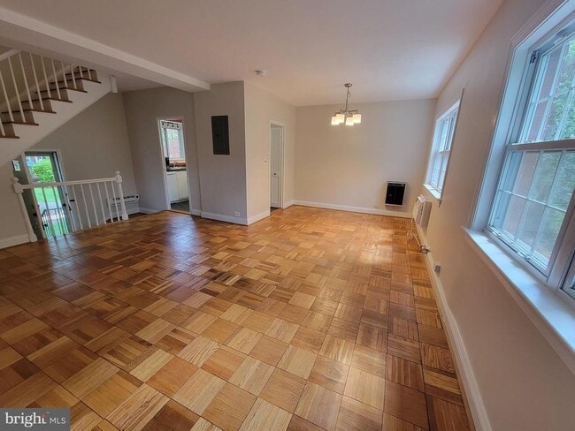 Building Photo - 3472 Gunston Rd