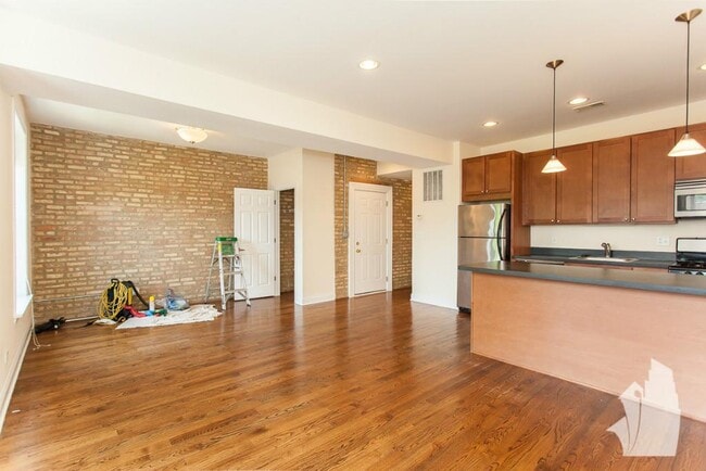 Photo - 2834 N Albany Ave Unit 2834-G