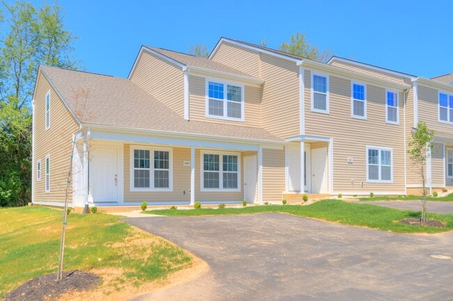 Photo - 500 Twisted Oak Dr NW