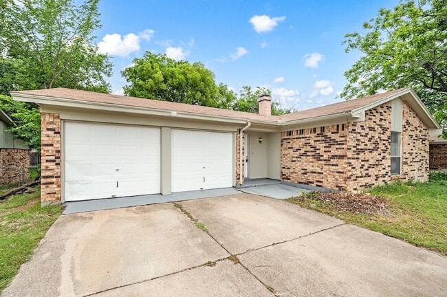 Photo - 6301 Sunnybrook Dr