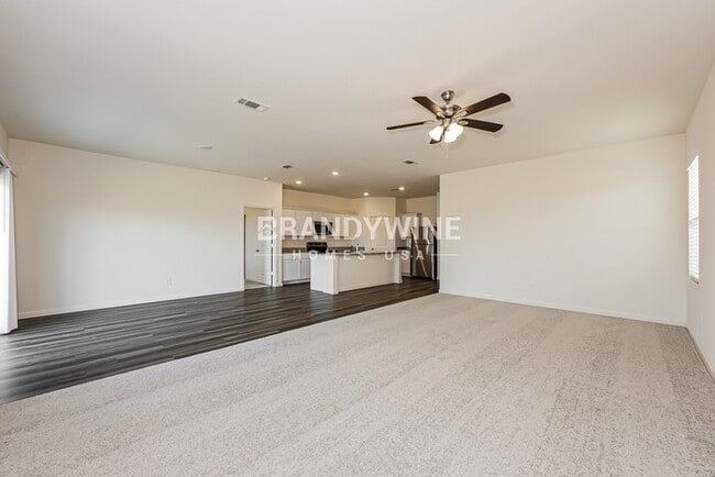 Photo - 8352 Sniptoe Dr