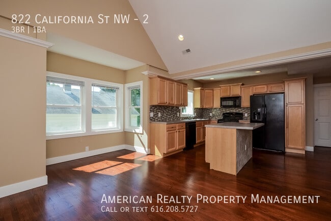 Photo - 822 California St NW Unit 2