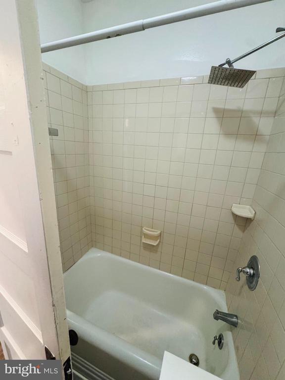 Photo - 2202 N Charles St Unidad 3F