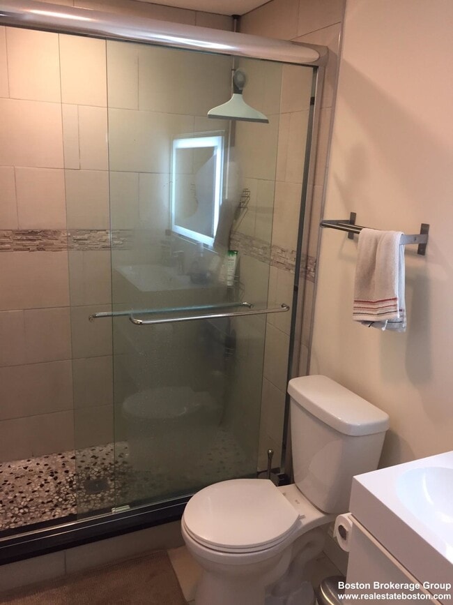 Photo - 275 Dorchester St Unit 1