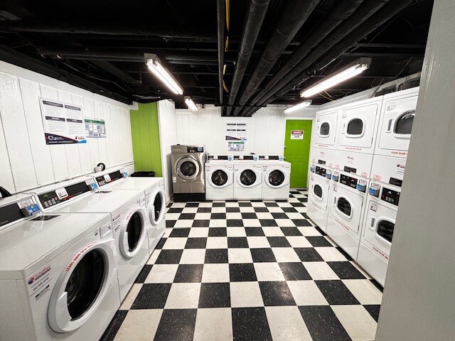 Photo - Hillwood Manor Apartments