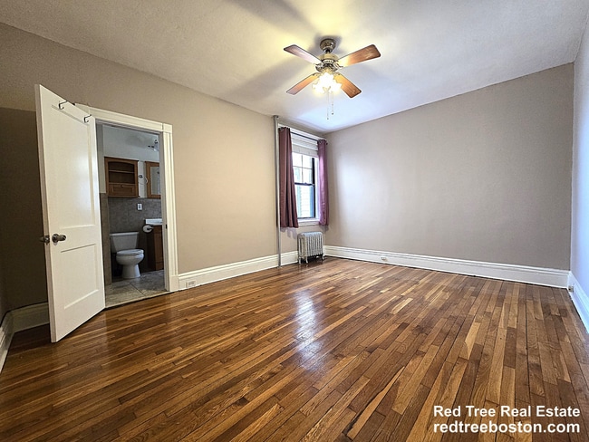 Photo - 22 Alton Ct Unit 2