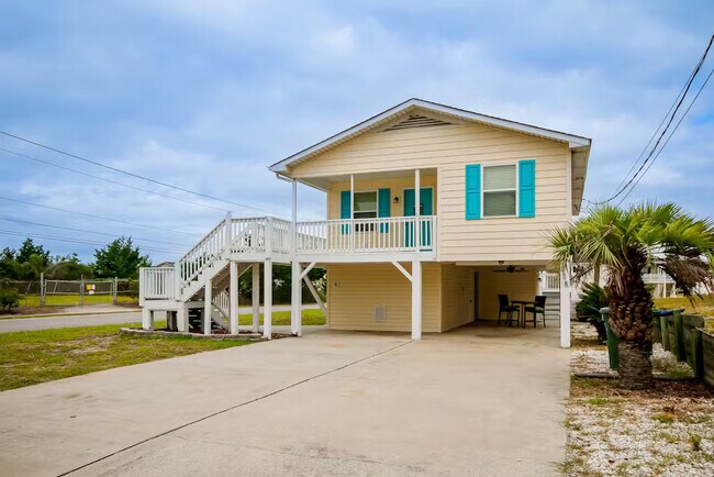Building Photo - 318 31st Ave N Rental