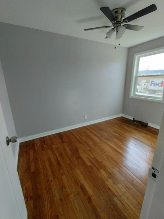 Photo - 1059 Midland Ave