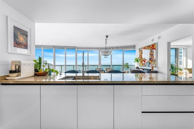 Photo - 465 Brickell Ave Unit 3901