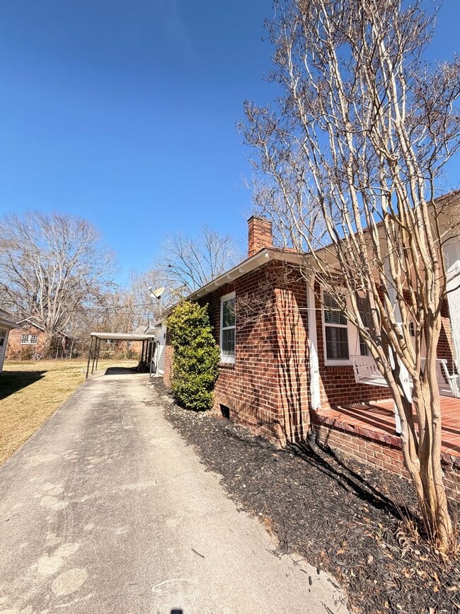 Photo - 3/1 House in Celanese $1,495