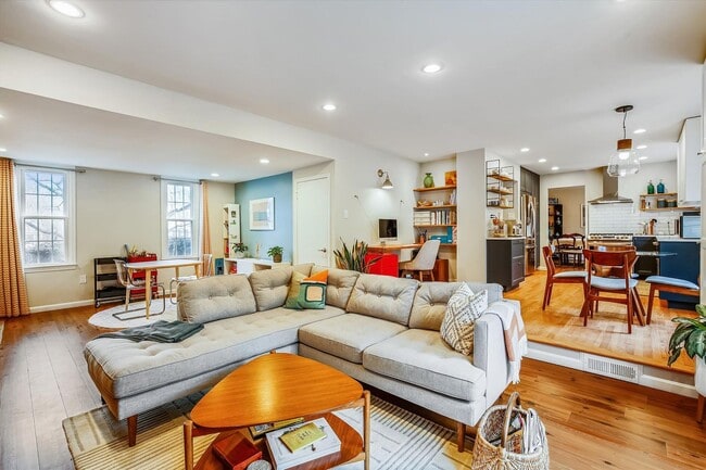 Photo - Fabulous 5BR 2.5BA Located in Close in Roc...