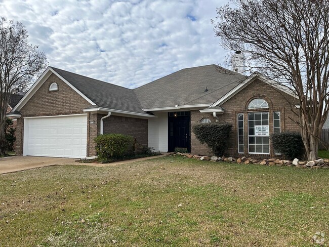 Building Photo - Off Shed Road in Bossier City Rental