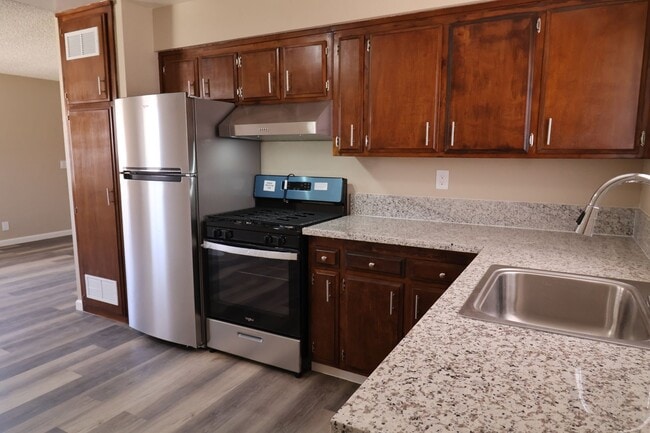 Photo - 442 W Moyer Ave