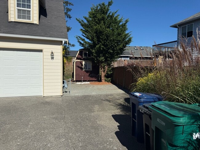 Photo - Mount Vernon 3 bedroom with large bonus room