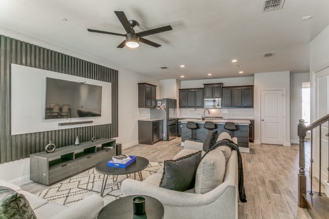 Photo - 5528 Kilmer Dr