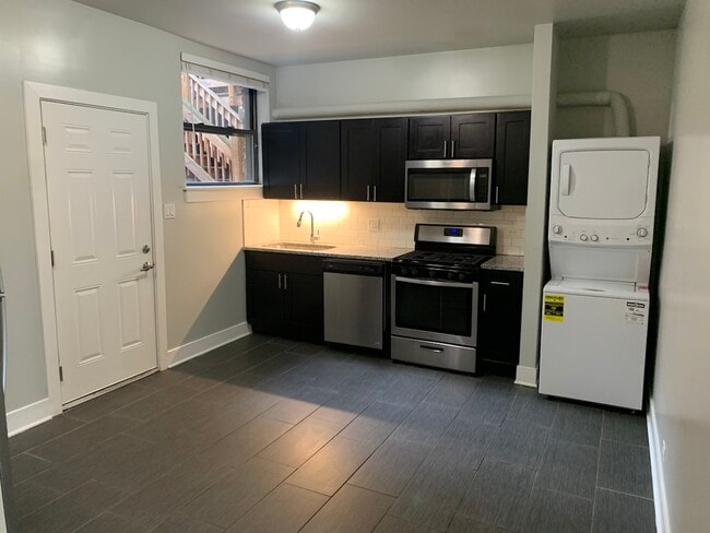 Photo - 5513 S Everett Ave Unit 2W