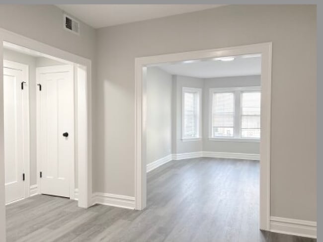 Photo - 2939 N Fairfield Ave Unit 1A