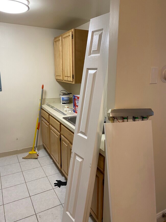 Photo - 409 Massachusetts Ave Unidad 5B