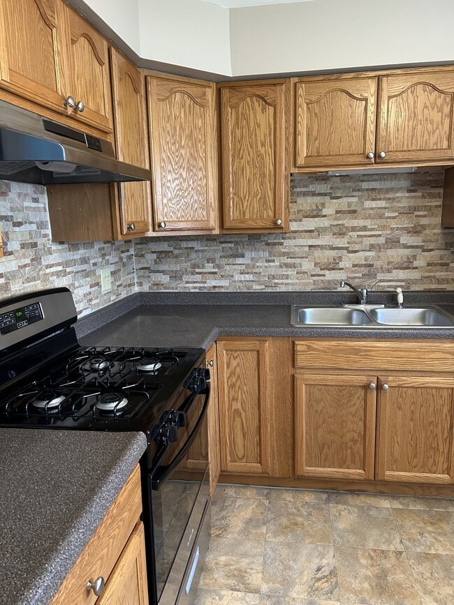 Photo - 208 Walter Dr Unit D