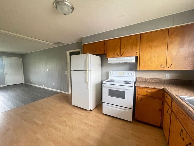 Photo - 4551 West Third Street Unidad A4