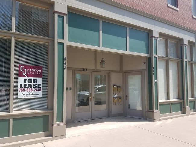 Photo - 844 Main St Unit E