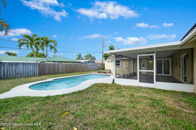 Building Photo - 1445 Mercury St